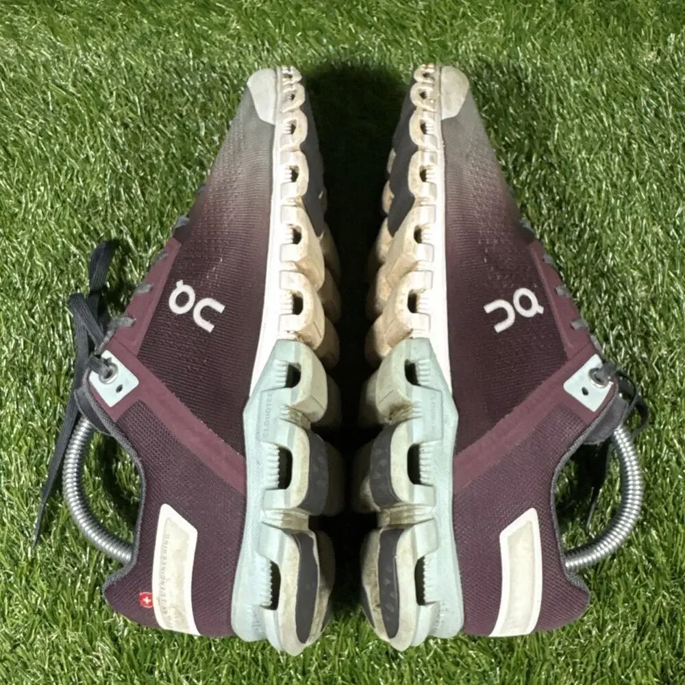 On Cloudflow Mulberry Mineral Speedboard Running - Women's Size 9 (35.99232) - Picture 8 of 10